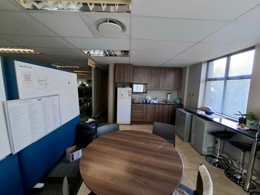 To Let commercial Property for Rent in Rondebosch Western Cape